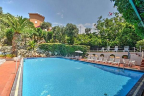 Un Paradiso a Sorrento con piscina Massa Lubrense